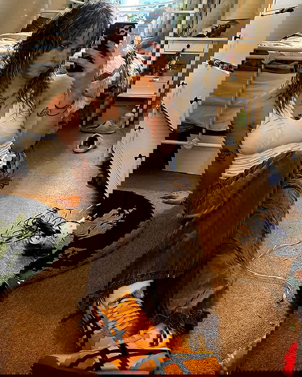 _femalien image ~ Altpins