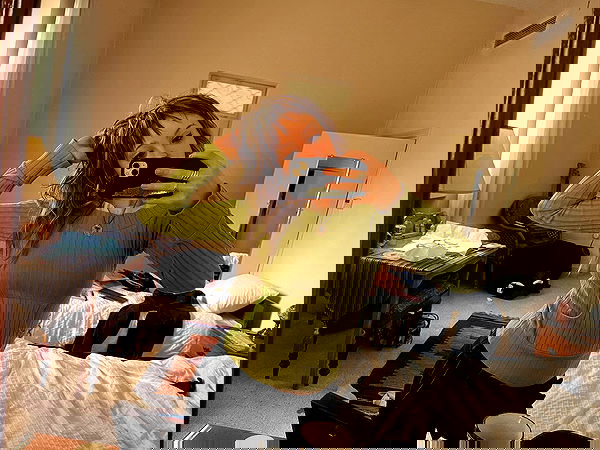 _femalien image ~ Altpins