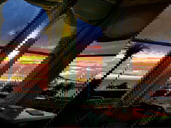 _femalien image ~ Altpins