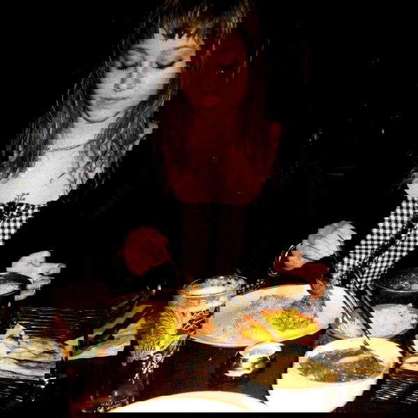 _femalien image ~ Altpins