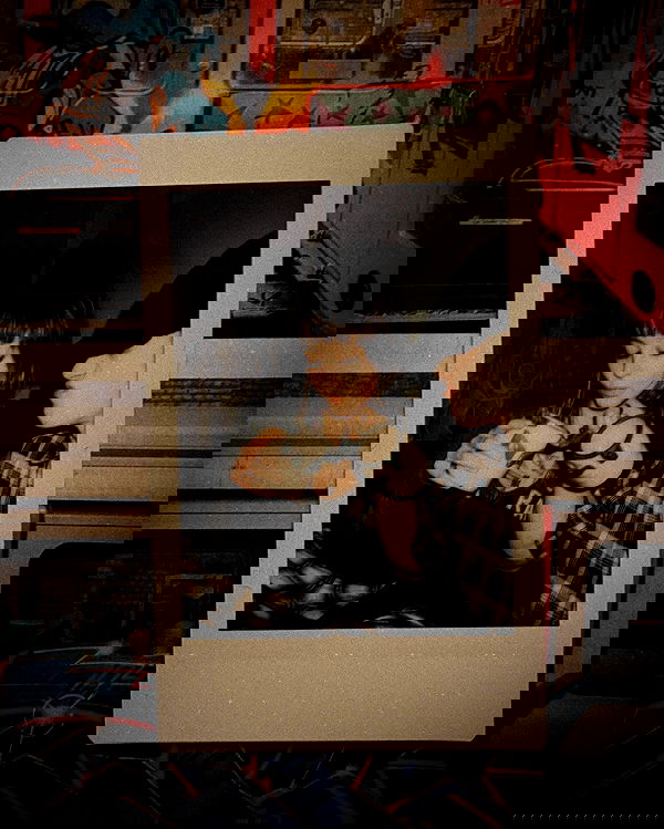 _femalien image ~ Altpins