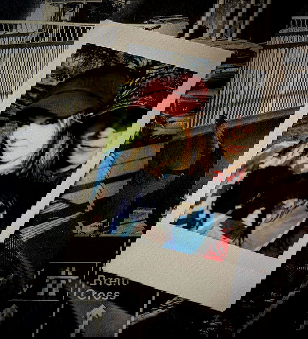 _femalien image ~ Altpins