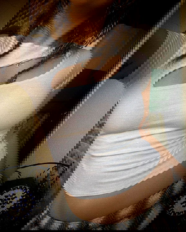 _femalien image ~ Altpins