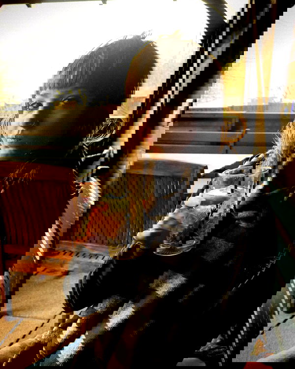 _femalien image ~ Altpins