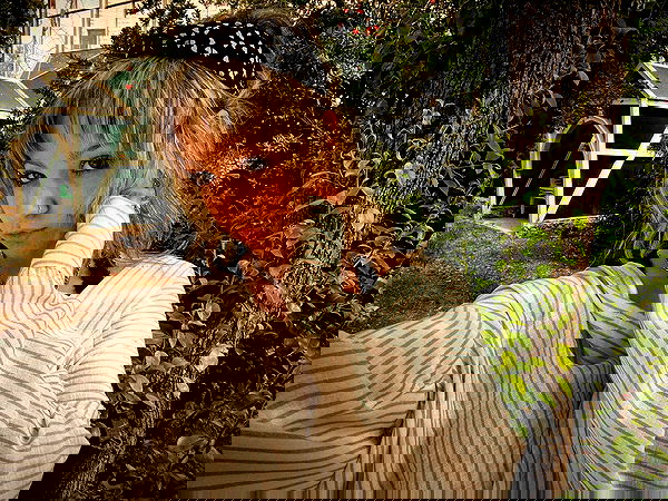 _femalien image ~ Altpins