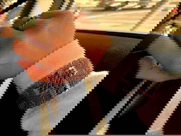 _femalien image ~ Altpins