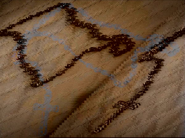 _femalien image ~ Altpins