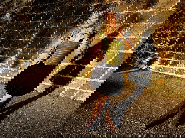 _femalien image ~ Altpins