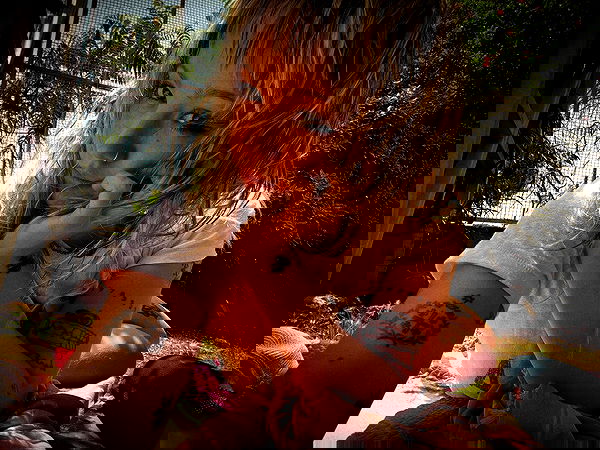 _femalien image ~ Altpins