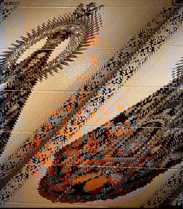 _femalien image ~ Altpins