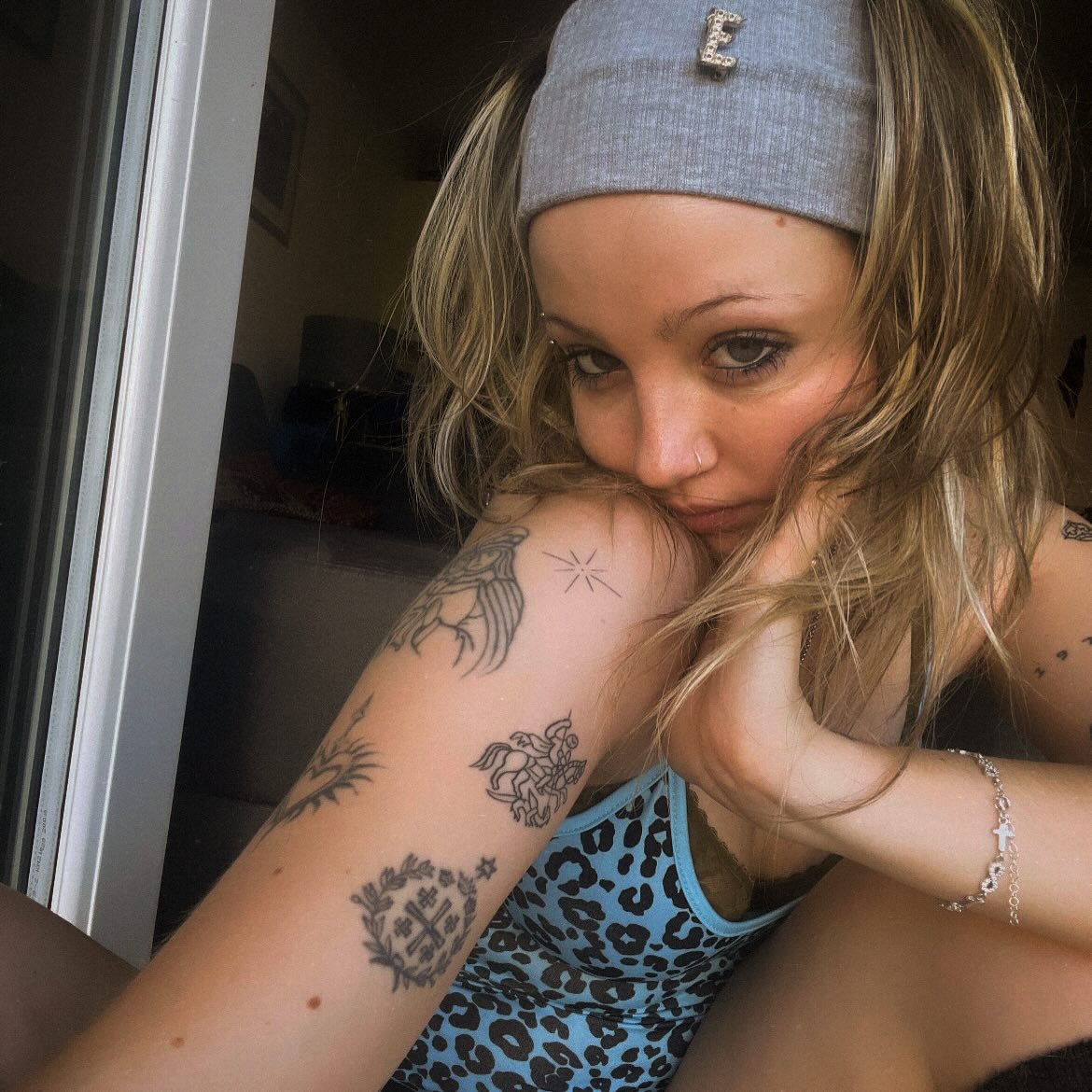 _femalien instagram image archive image