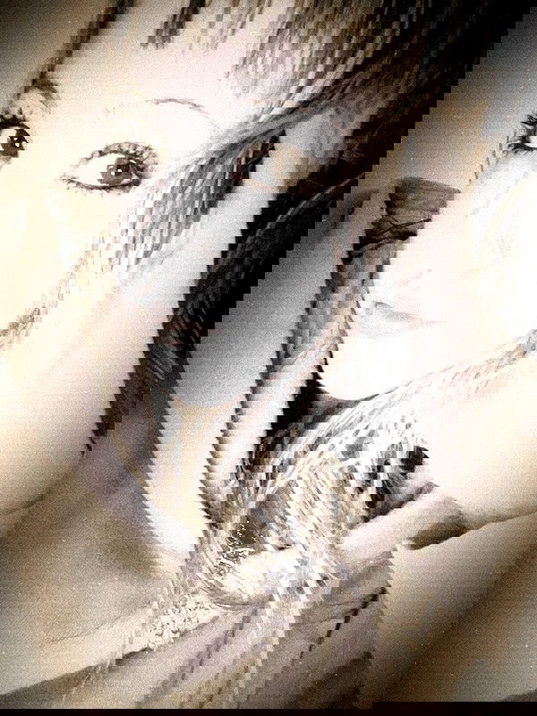 _femalien image ~ Altpins