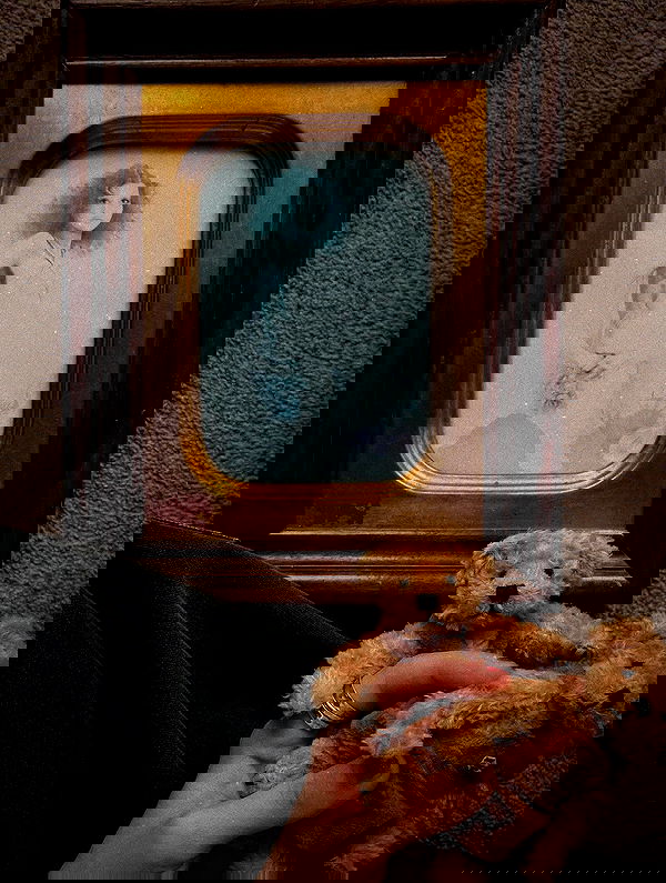 _femalien image ~ Altpins