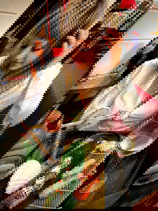 _femalien image ~ Altpins