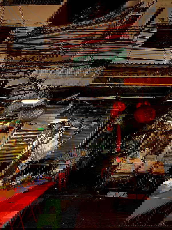 _femalien image ~ Altpins