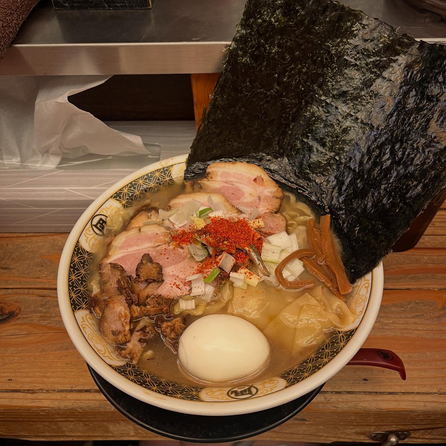 _femalien instagram image archive image