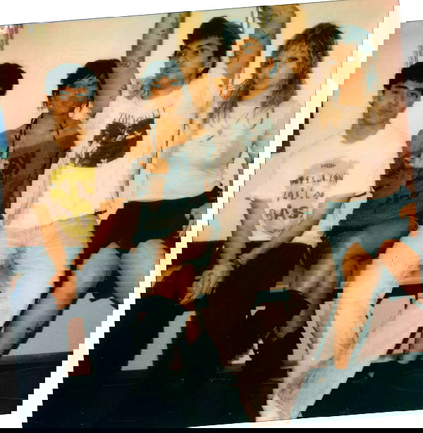 _femalien image ~ Altpins