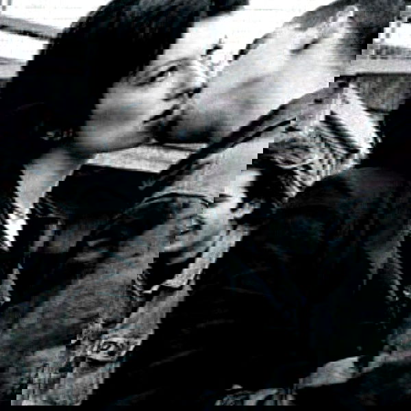 _femalien image ~ Altpins