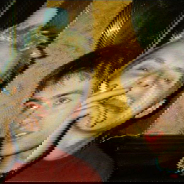 _femalien image ~ Altpins