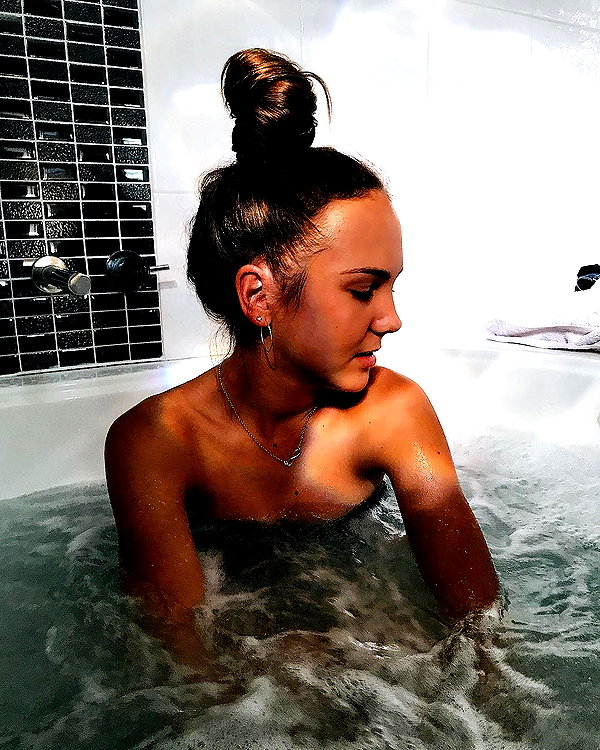 _hannahpearson_ instagram image archive image