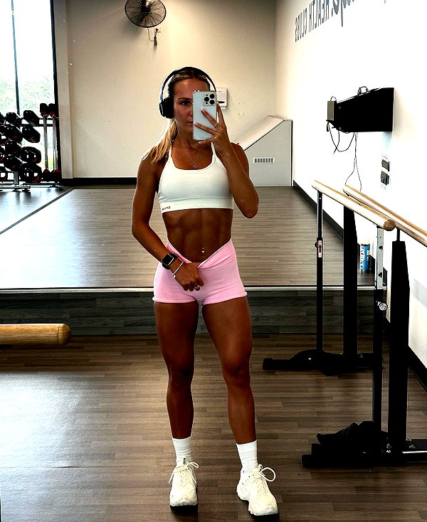 _hannahpearson_ instagram image archive image