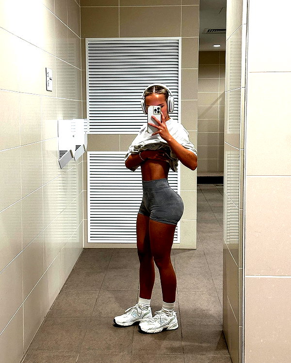 _hannahpearson_ instagram image archive image