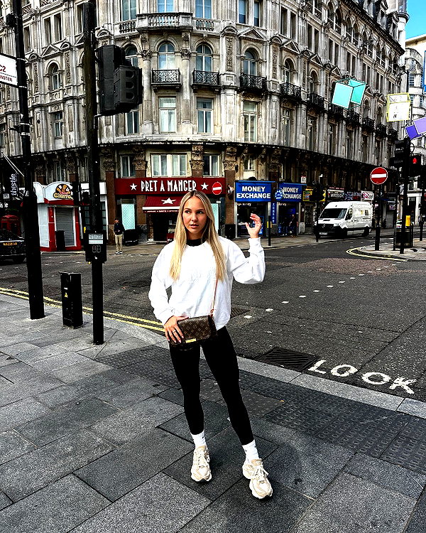 _hannahpearson_ instagram image archive image