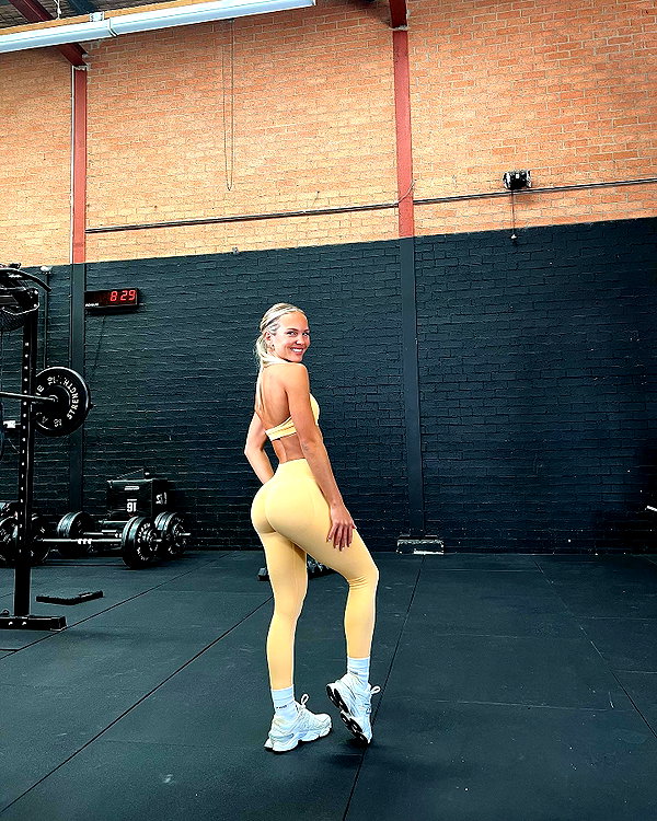 _hannahpearson_ instagram image archive image