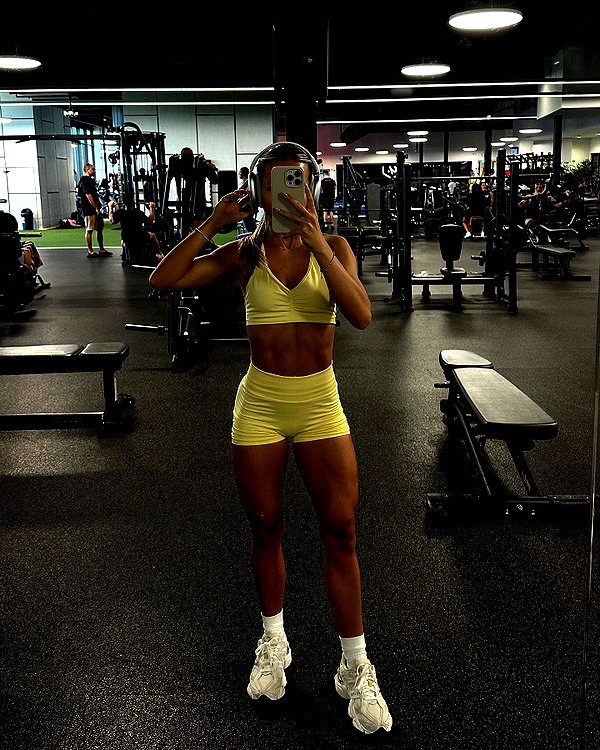 _hannahpearson_ instagram image archive image