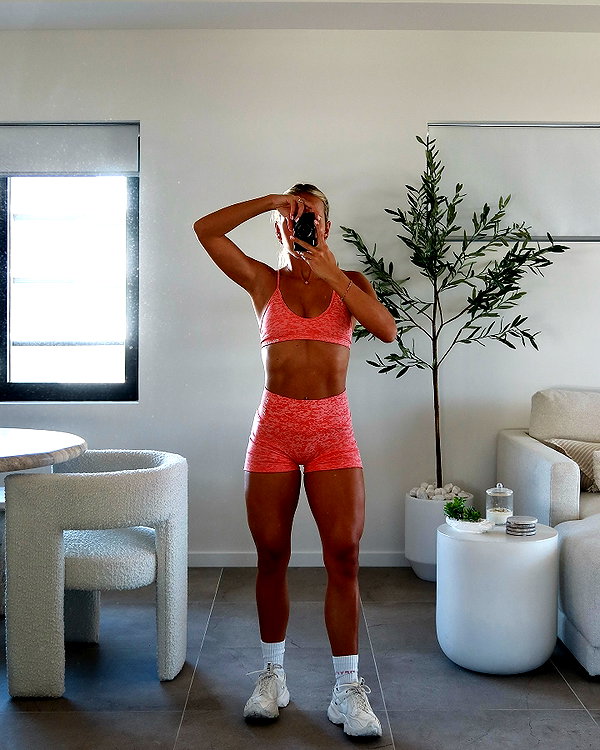 _hannahpearson_ instagram image archive image