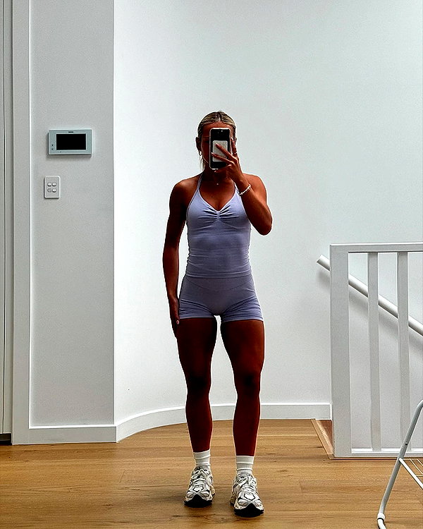 _hannahpearson_ instagram image archive image