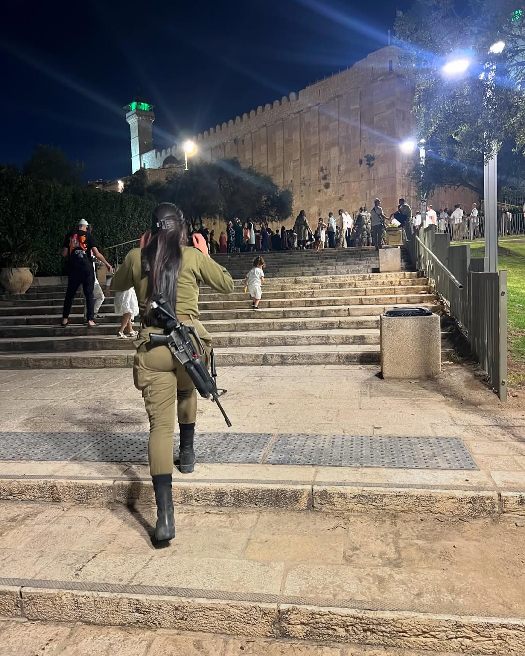 _hilaluu instagram image archive image