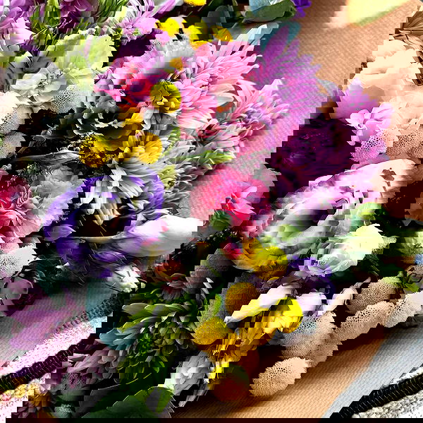 _hilaluu image ~ Altpins