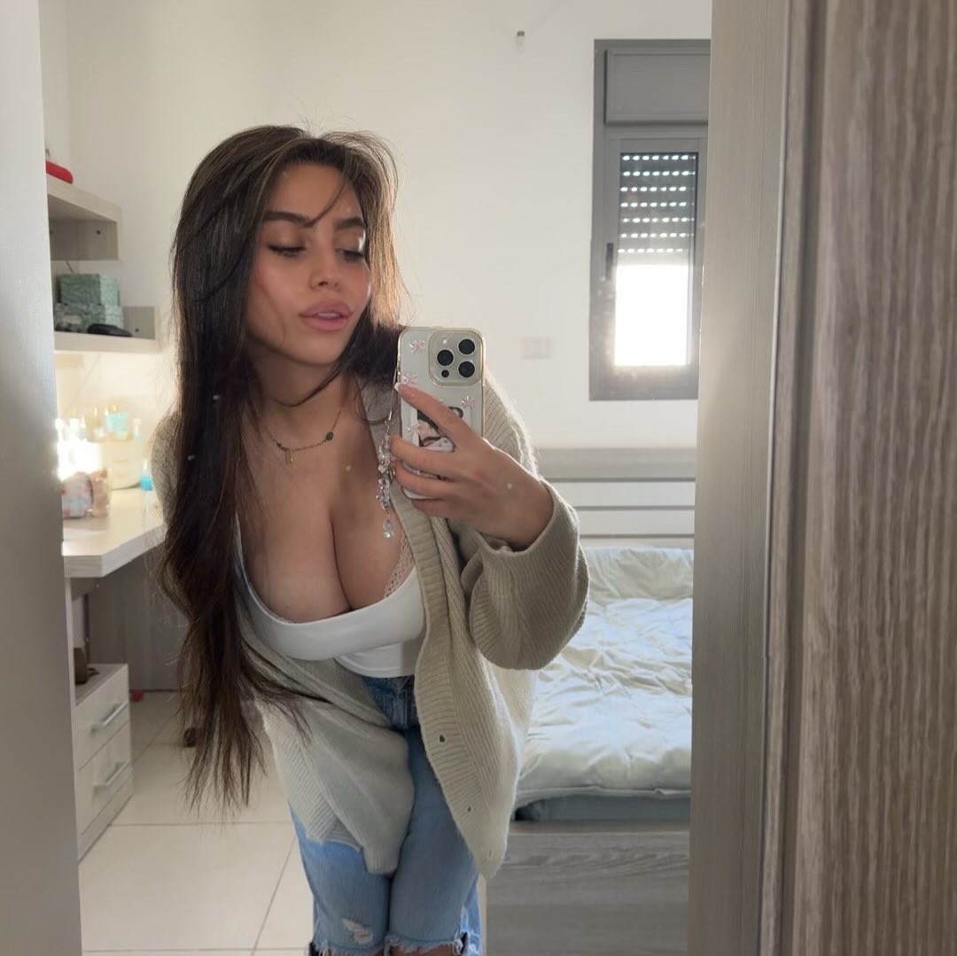 _hilaluu instagram image archive image