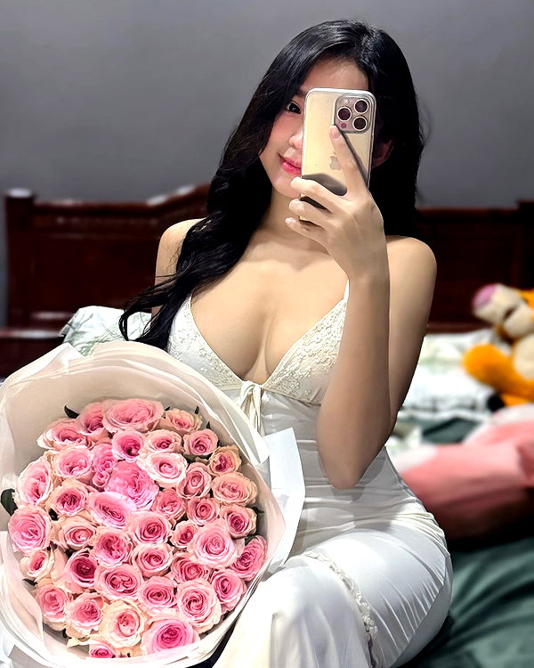 _hkngoc99_ instagram image archive image
