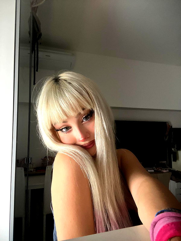 _laleonetti_ instagram image archive image