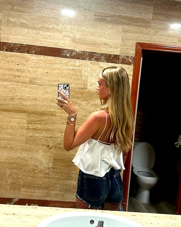 _miaallum instagram image archive image