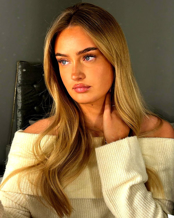 _miaallum instagram image archive image