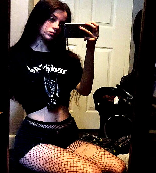 _scarlc_xo instagram image archive image