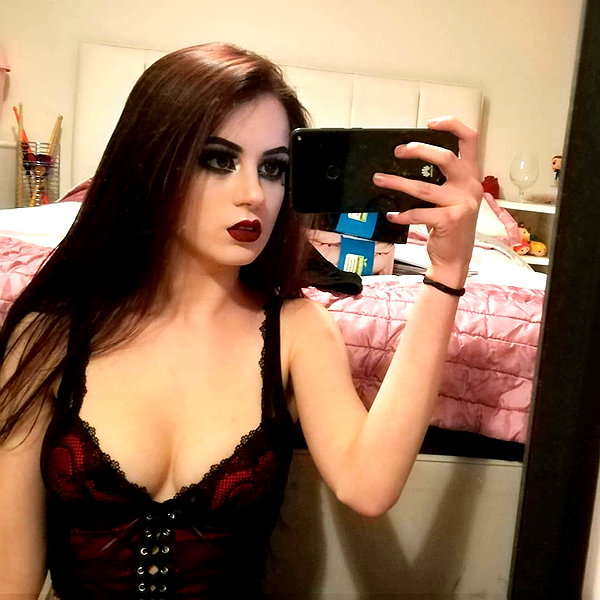 _scarlc_xo instagram image archive image