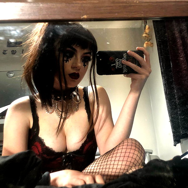 _scarlc_xo instagram image archive image