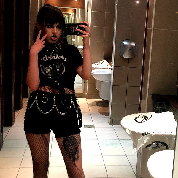 _scarlc_xo instagram image archive image