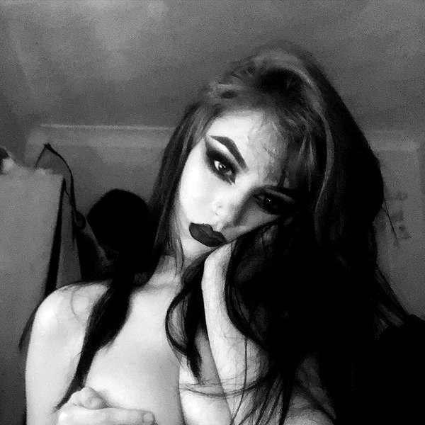 _scarlc_xo instagram image archive image
