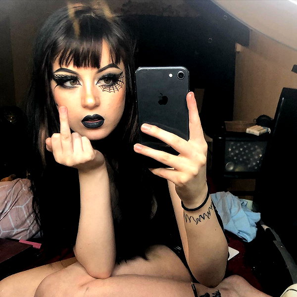 _scarlc_xo instagram image archive image
