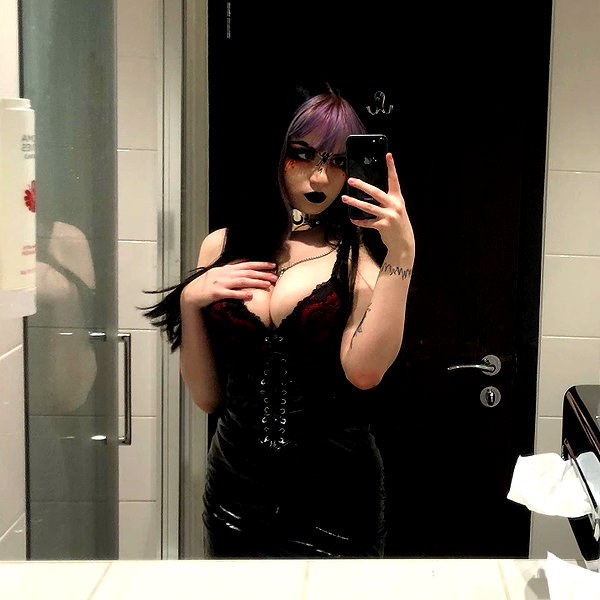 _scarlc_xo instagram image archive image