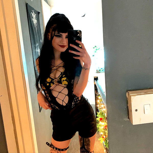 _scarlc_xo instagram image archive image
