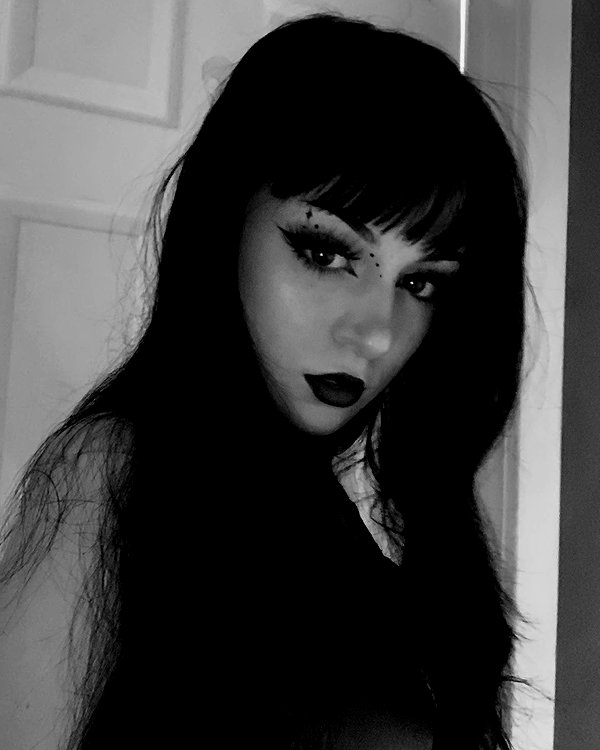 _scarlc_xo instagram image archive image