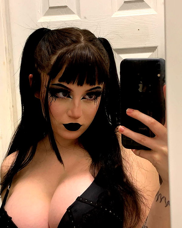 _scarlc_xo instagram image archive image