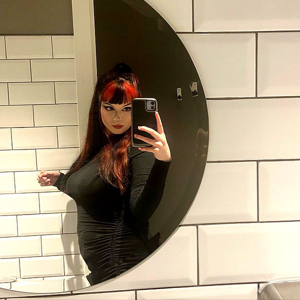 _scarlc_xo instagram image archive image