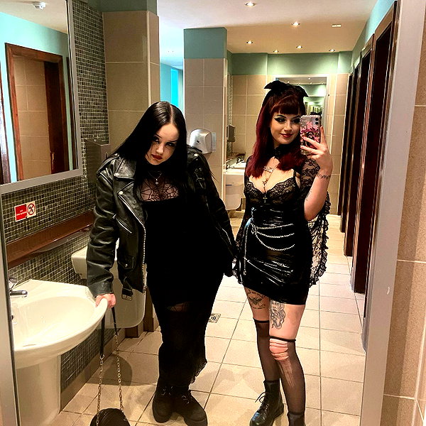 _scarlc_xo instagram image archive image